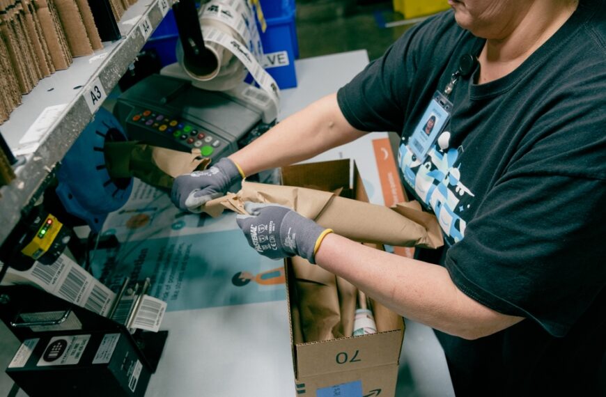 Amazon’s Switch to Paper Cushioning Prioritizes Curbside Recycling, and Profits