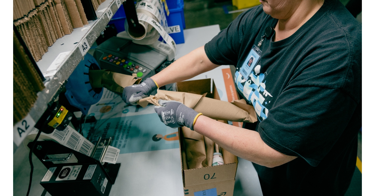 Amazon’s Switch to Paper Cushioning Prioritizes Curbside Recycling, and Profits