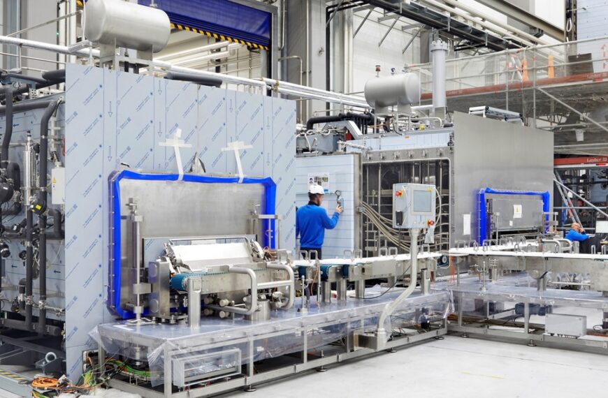 Syntegon Expands Pharmaceutical Packaging, Processing with Acquisition