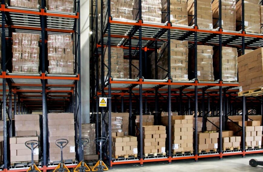 The Ultimate Guide to Pallets and Pallet Sizes