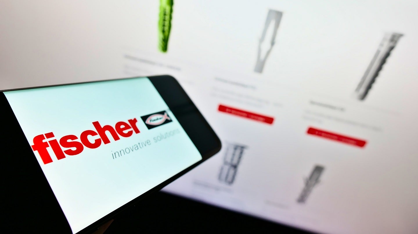 fischer makes FIS V Zero injection mortar cartridges with 50% PCR content