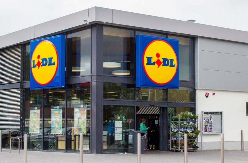 Lidl Ireland unveils new range of milk packaging cartons