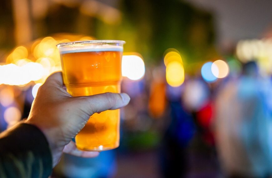 New plastic carrier recycling programme launches in Burlington