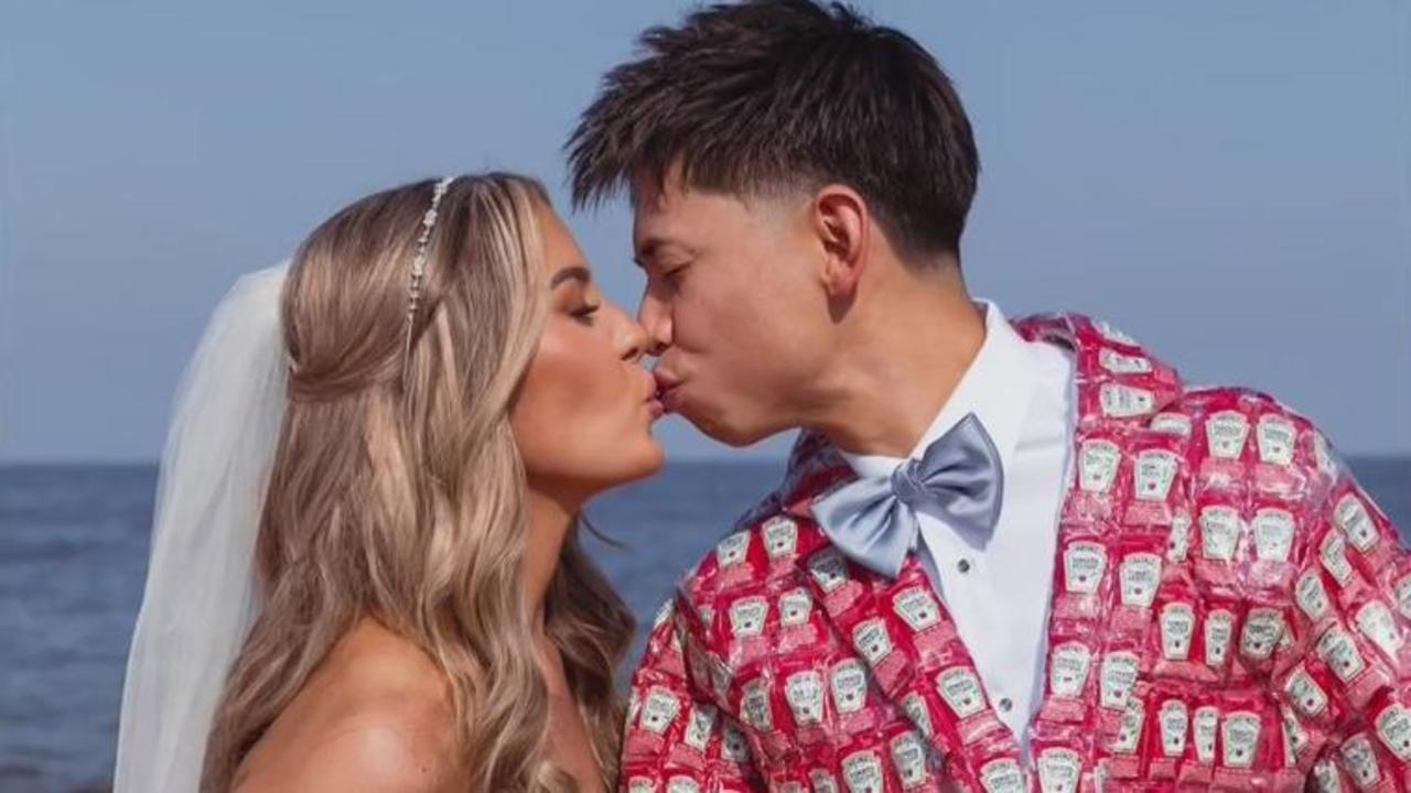Man Who Gets Married in Jacket Made From Heinz Ketchup Packets Is Still Married