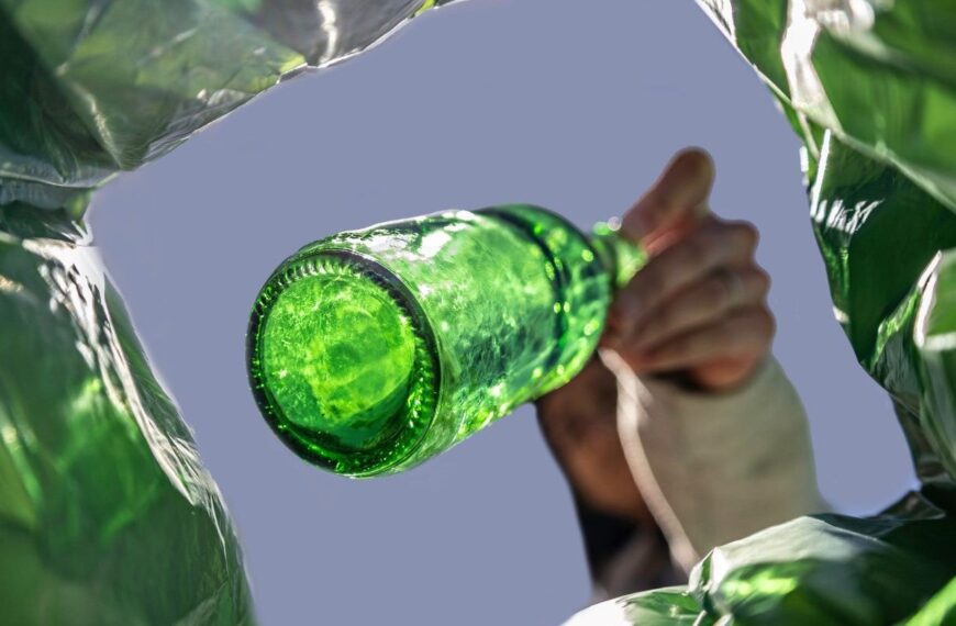 New O-I Glass recycling initiative boosts sustainability and job creation