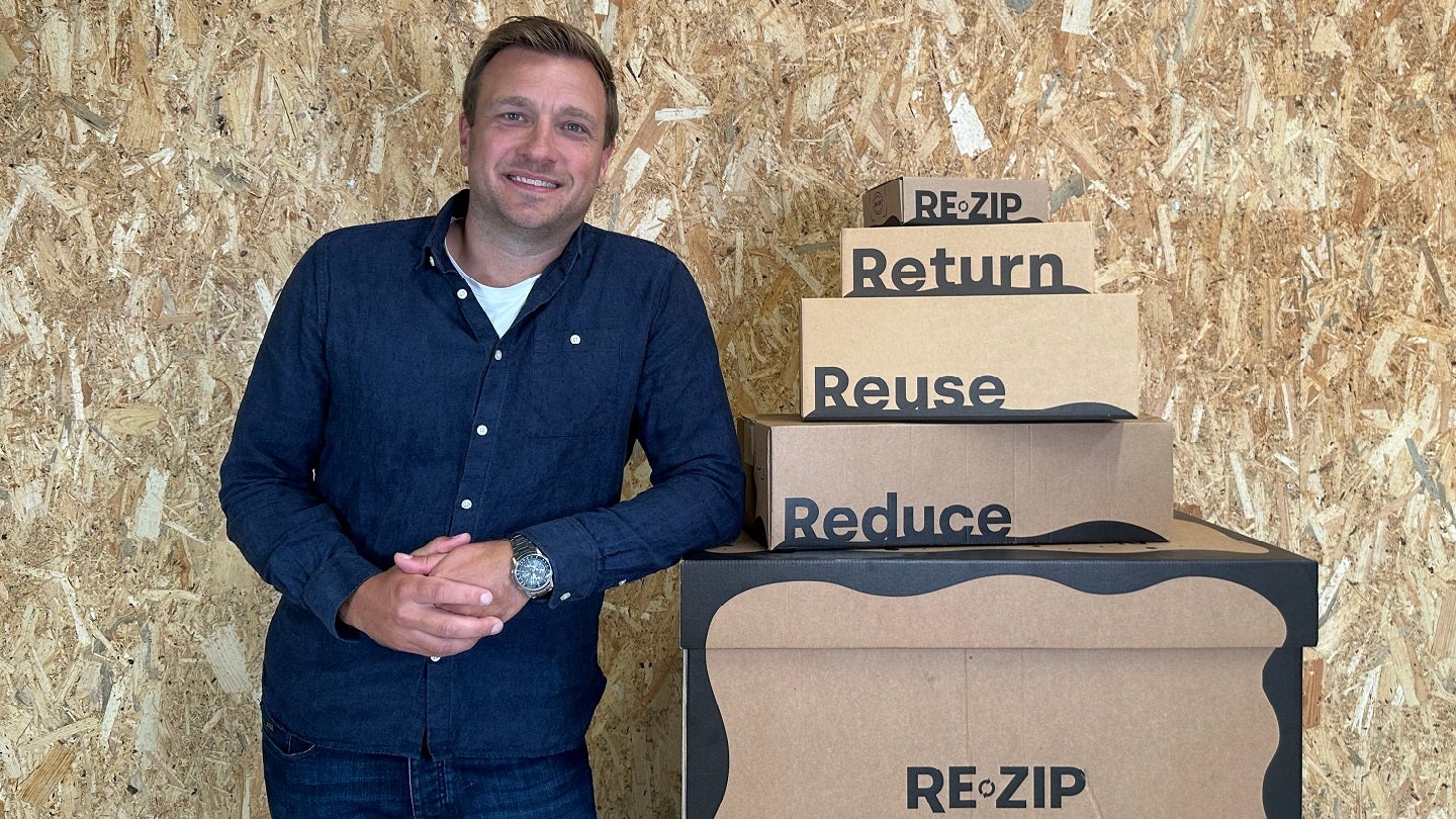 RE-ZIP, Amazon to pilot reusable cardboard boxes in Europe