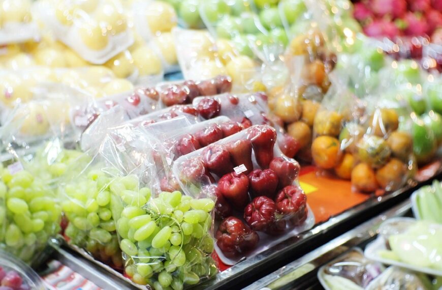 WRAP urges UK to restrict packaging usage for uncut fruit and vegetables  