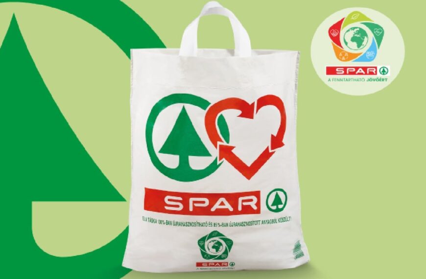 SPAR Hungary uses plastic waste for recyclable shopping bags