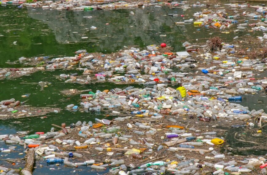 US EPA unveils plan to combat plastic pollution