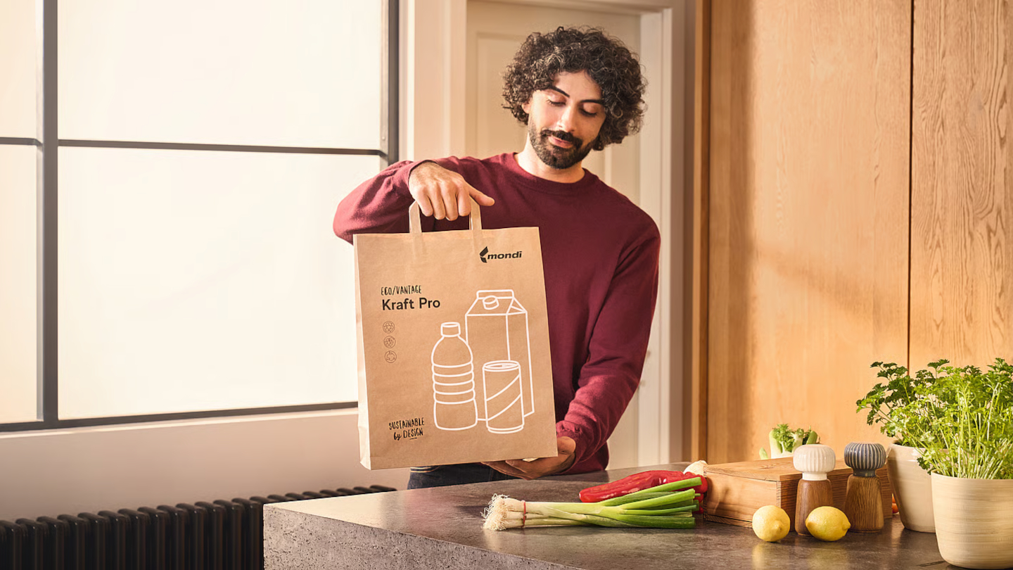 Mondi and Dobis partner for sustainable paper shopping bags