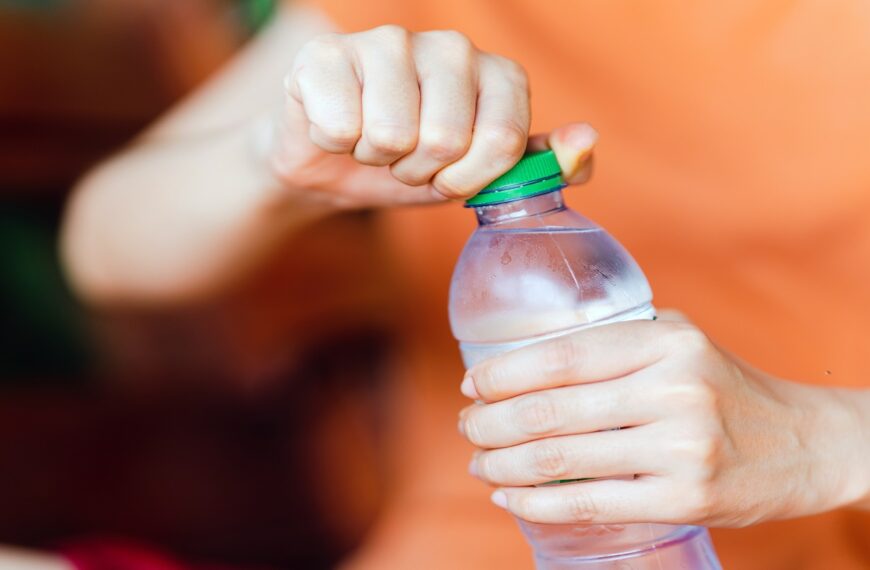 EU enforces ban on bisphenol A in food packaging