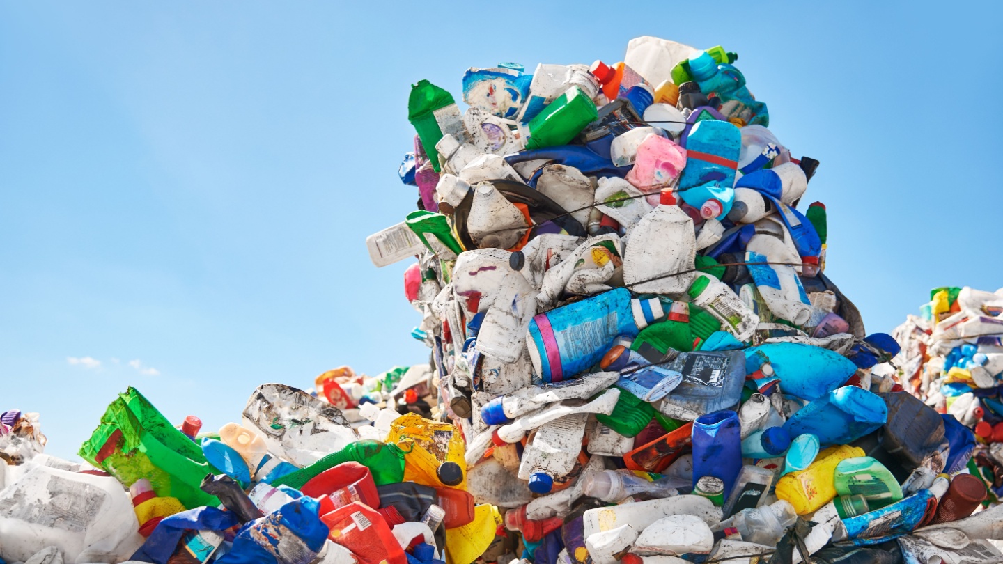 Abu Dhabi’s policy prevents use of 364 million single-use plastic bags