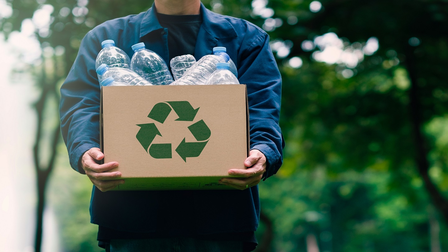 Québec adopts extended producer responsibility for recycling