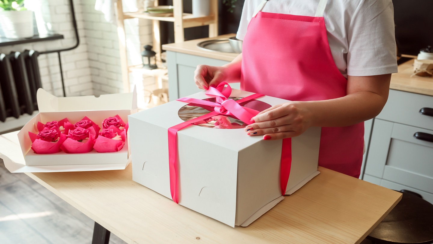 Wholesale Sugar Flowers acquires cake packaging brand OLBAA