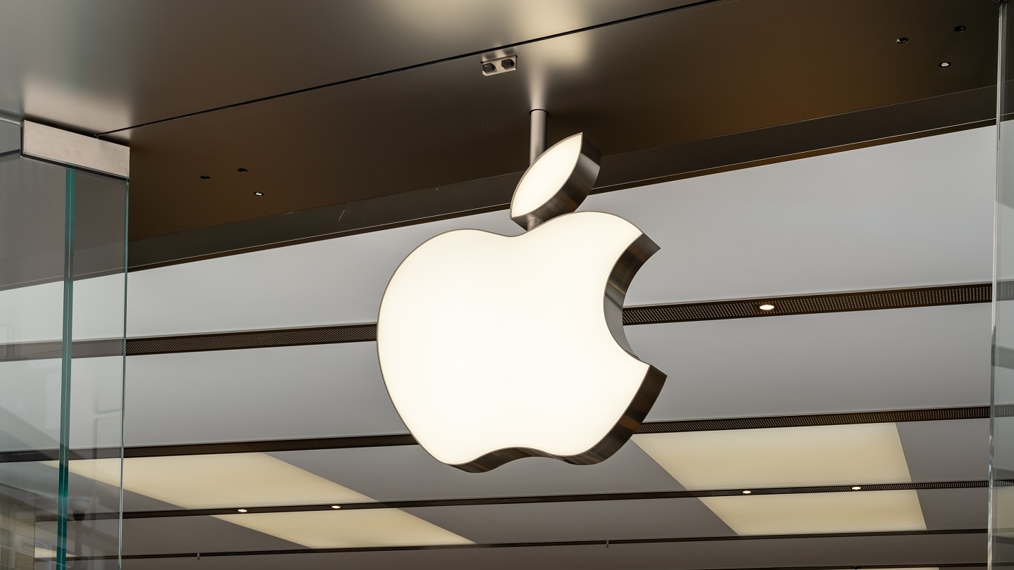 Apple takes steps to resolve AirTag labelling violations