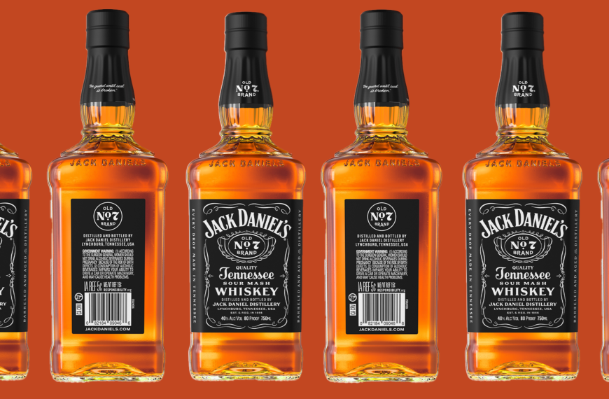 Jack Daniels Debutes New Bottle Design