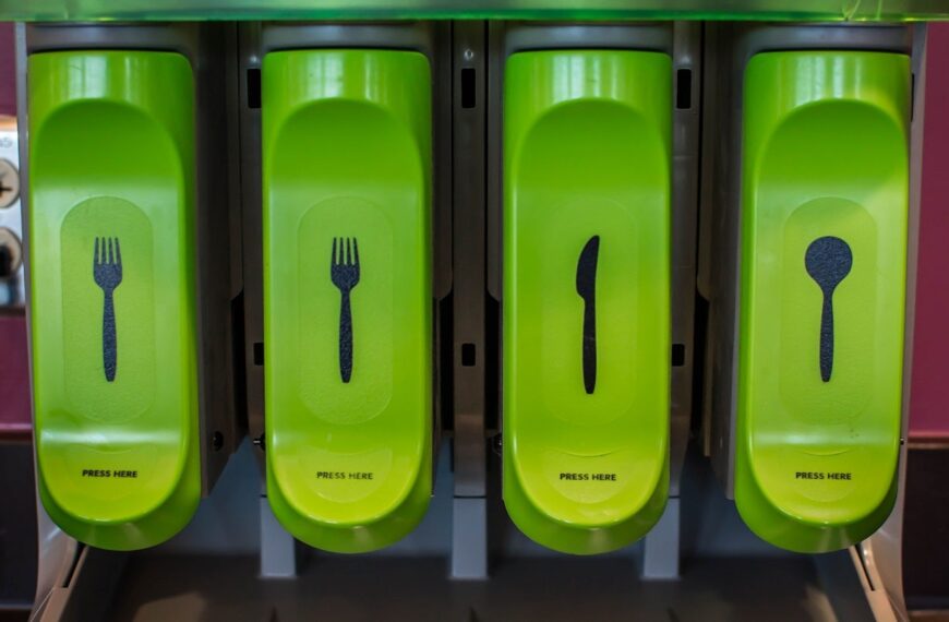 Better Earth introduces new touchless pressed fibre cutlery dispenser