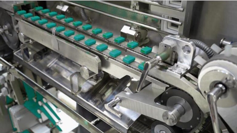 BHS high-speed machine for bouillon cube packaging sets new benchmarks