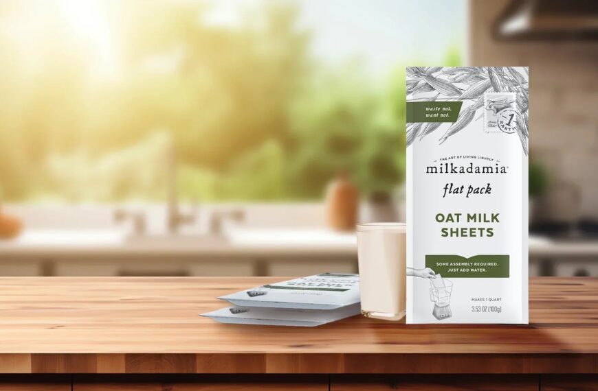 Milkadamia Flat Packs Reduce Packaging Waste and Carbon Emissions With DIY Oat Milk Sheets