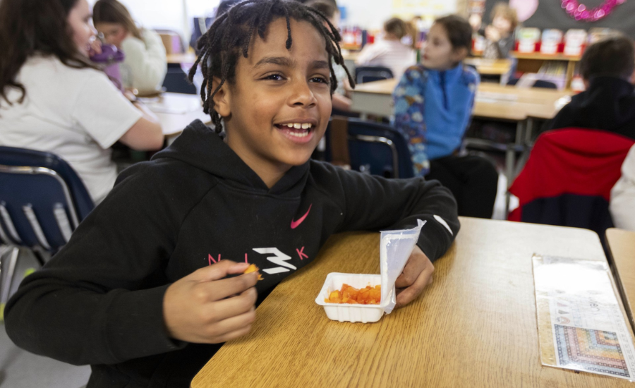 Eco-Products and DNO Produce Develop Sustainable Packaging for School Lunches