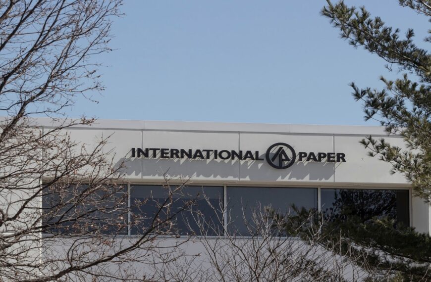 International Paper to divest five European corrugated plants