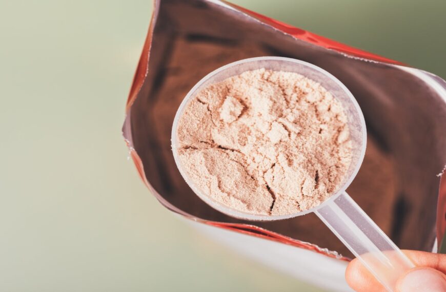 InventHelp markets THE BRIDGE SCOOP packaging solution for protein powders