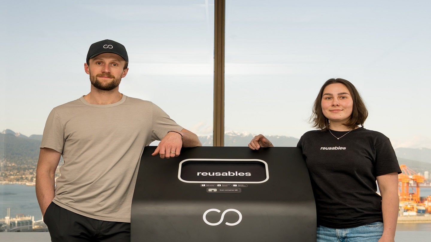Reusables.com raises funds to reduce packaging waste
