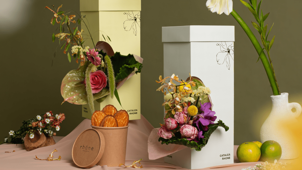 This Flower Box is Also a Stunning Floral Centerpiece