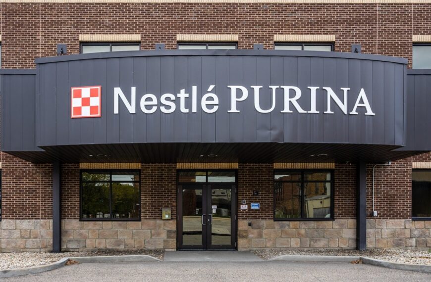 Berry Global and Nestlé Purina launch fully recycled pet treat canisters