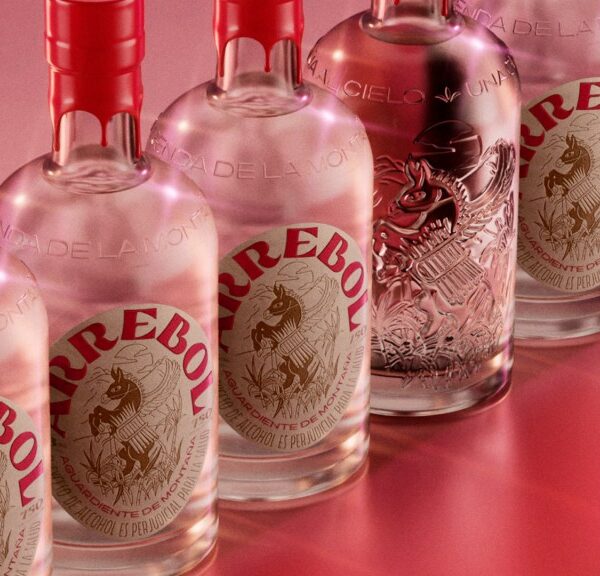 Arrebol Aguardiente Turns Glass Into a Canvas for Storytelling