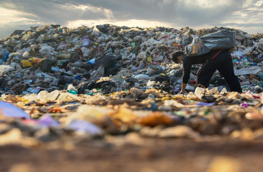 India launches mass mobilisation campaign against plastic pollution