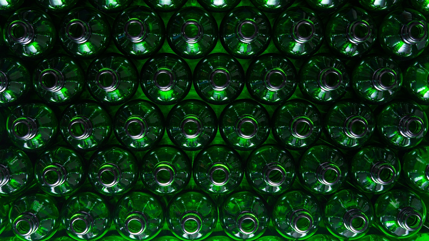 Ardagh Glass Packaging to produce emerald-green bottles for Jägermeister