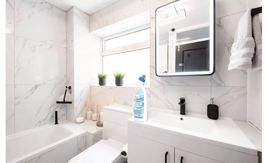 Amcor’s New Closure Prioritizes Both Visual Appeal and Sustainability