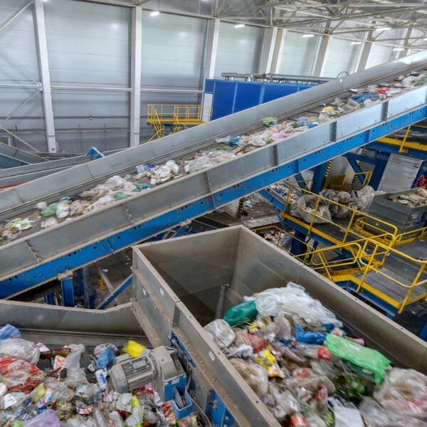 Veolia to build UK’s first closed-loop PET recycling facility