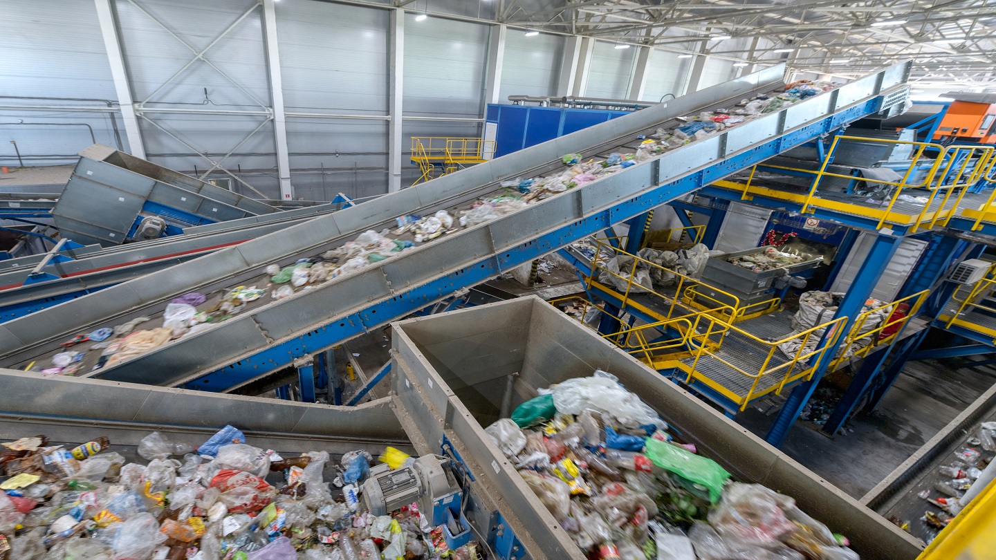 Veolia to build UK’s first closed-loop PET recycling facility