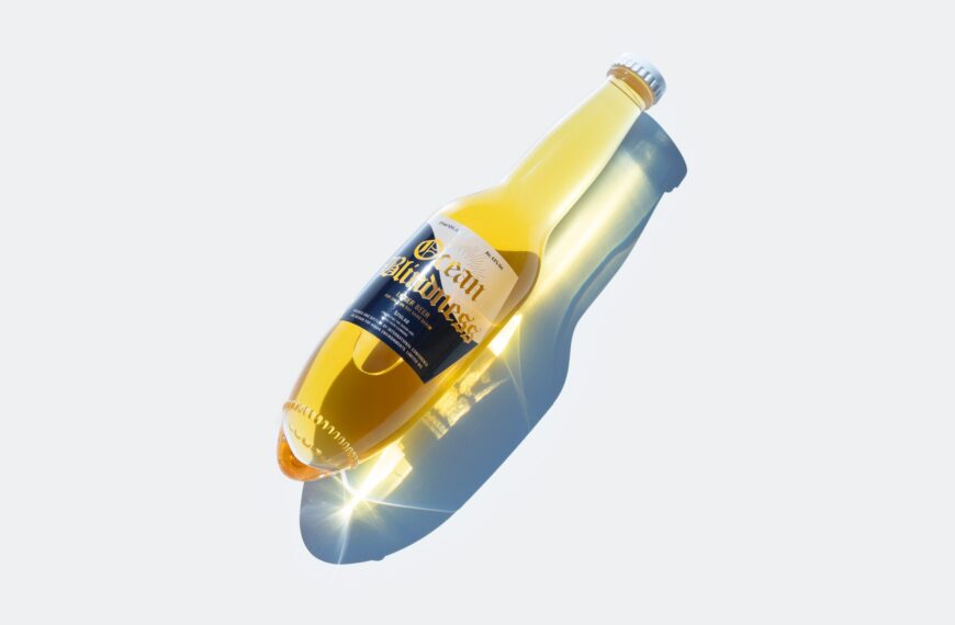 This Beer Bottle Was Designed To Stick Into Beach Sand. And ONLY Sand