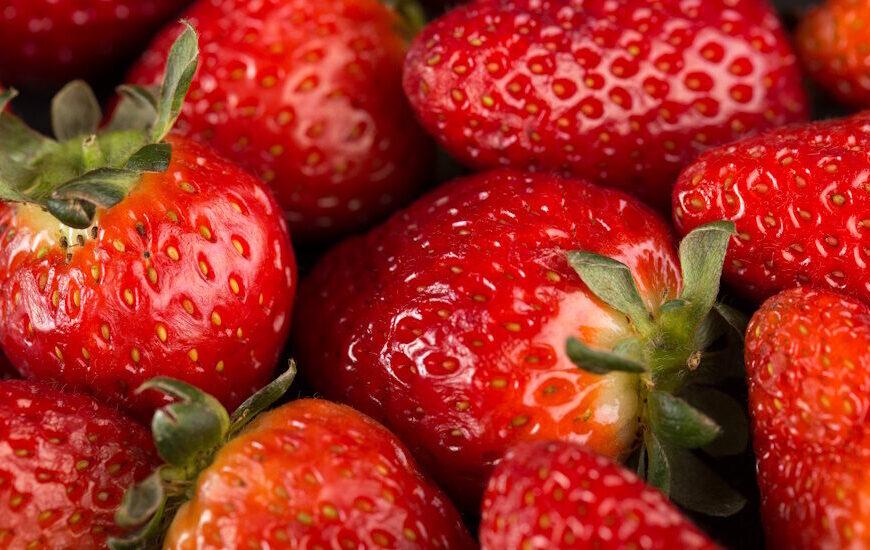 European Project Turns to Strawberry Waste to Develop Bioplastics for Packaging