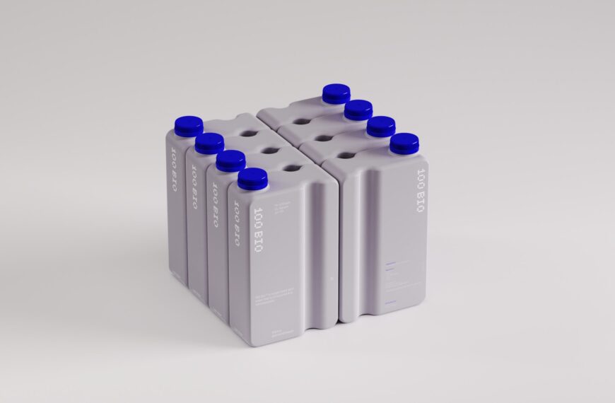 Studio Don and Morrama Rethinks the Standard Issue Water Bottle