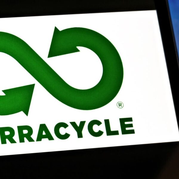 Carrefour rolls out loop reuse model nationwide in France 