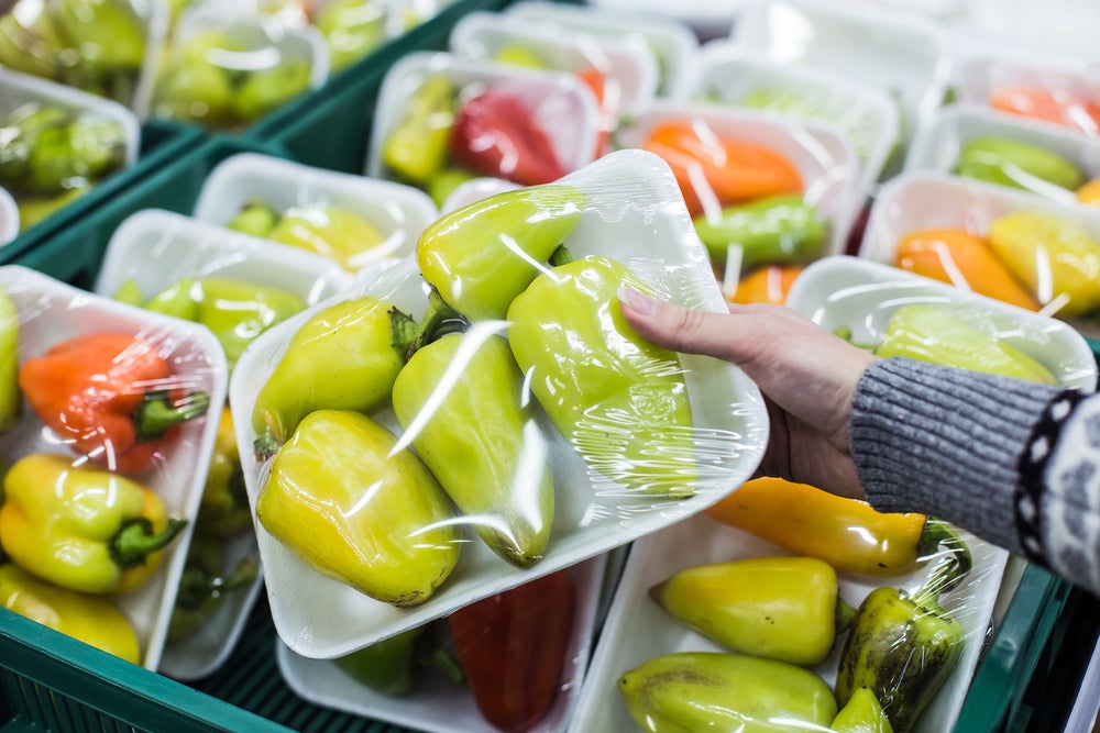 UK charity calls for ban on plastic packaging for fruit and vegetables