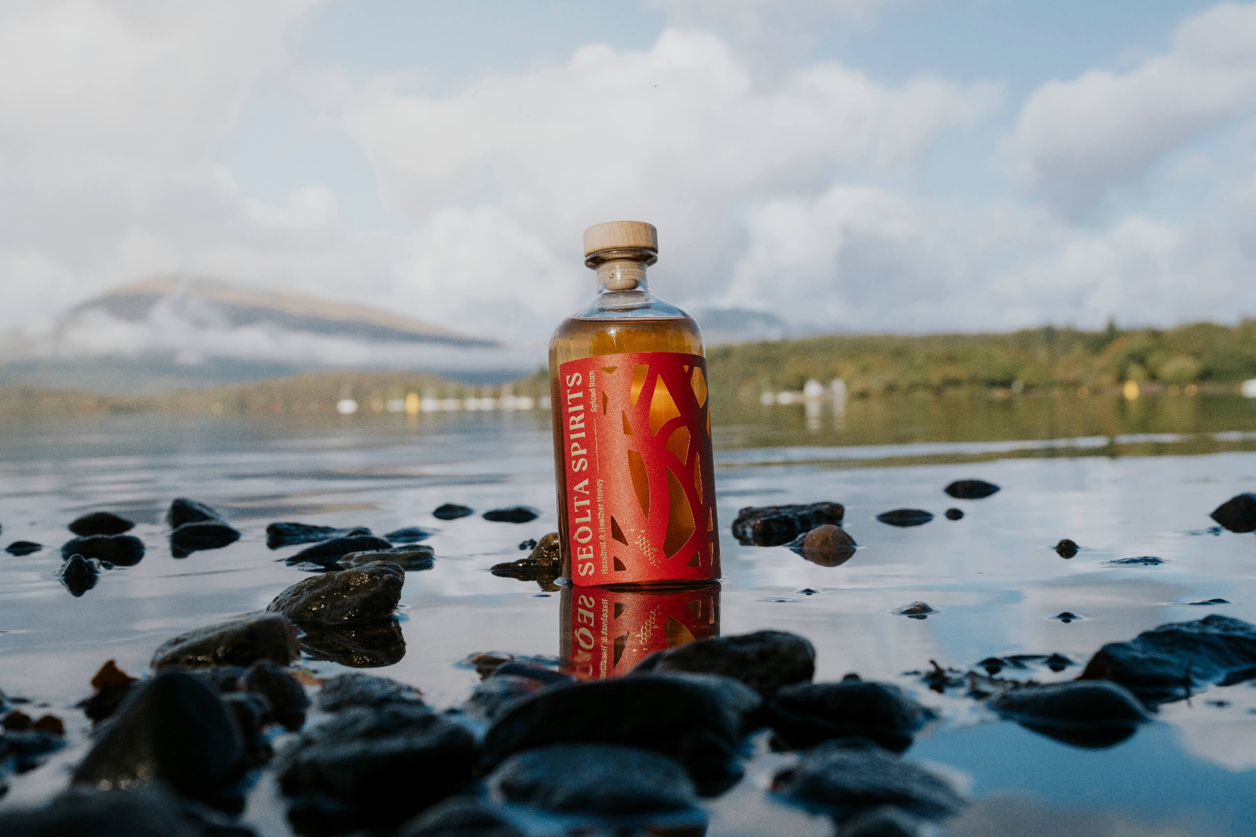 Seolta Spirits’ Die-Cut Label Lets Its Scottish-Style Rum Shine