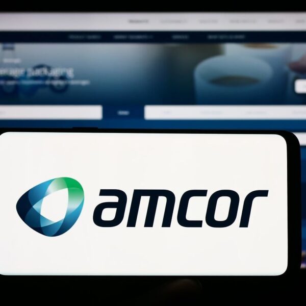 Amcor reports profit growth in Q1 and maintains fiscal 2026 guidance 