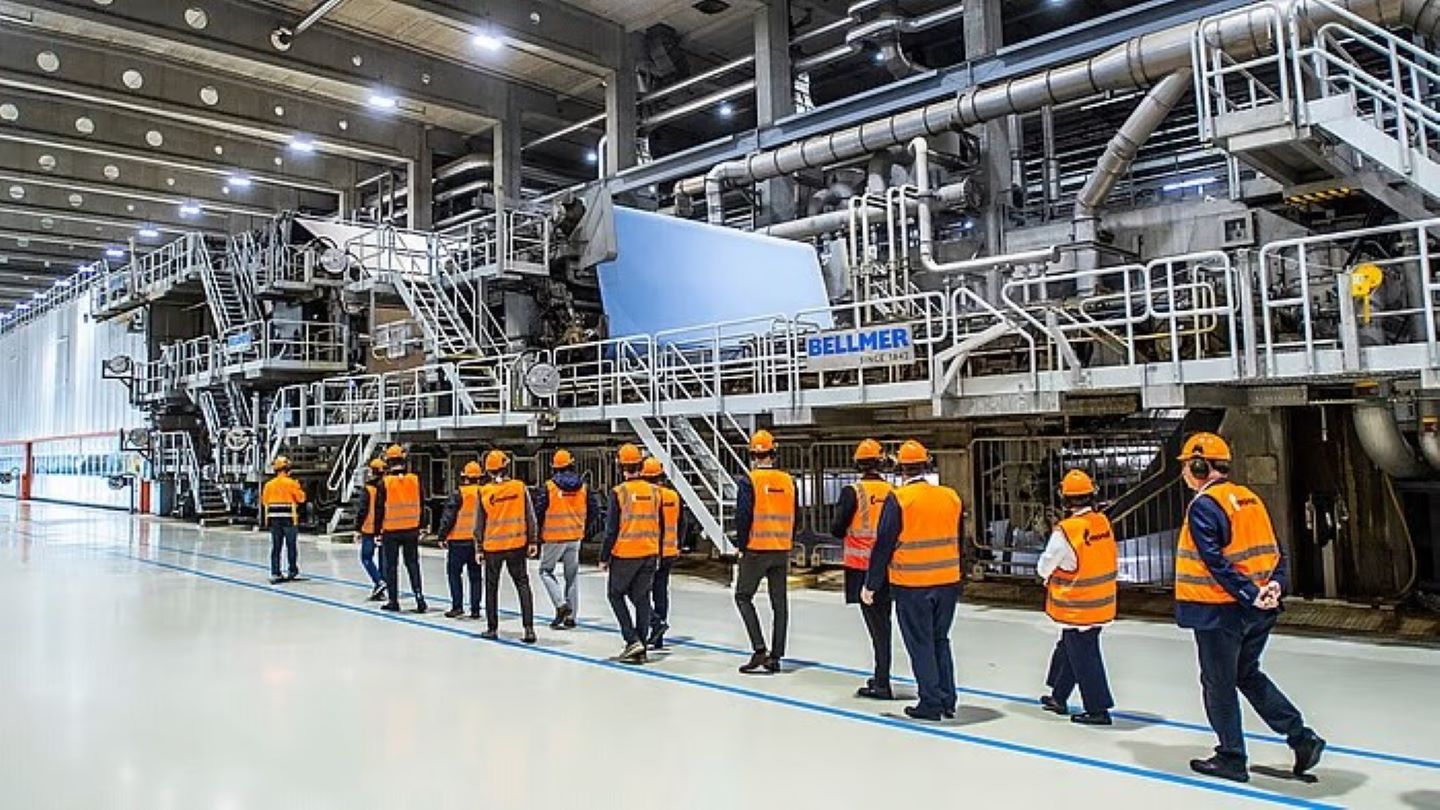Mondi opens new kraft paper machine at mill in Czech Republic 