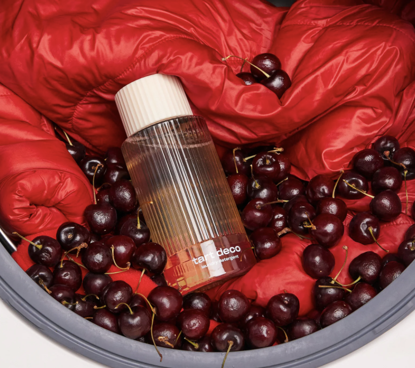 Snif’s Tart Deco Bottle Cleans Up the Laundry Aisle With A Ribbed Glass Bottle
