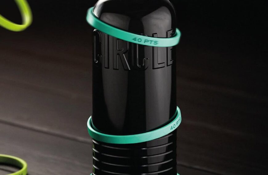 Circle Turns a Coffee Liqueur Bottle Into a Game of Ring Toss