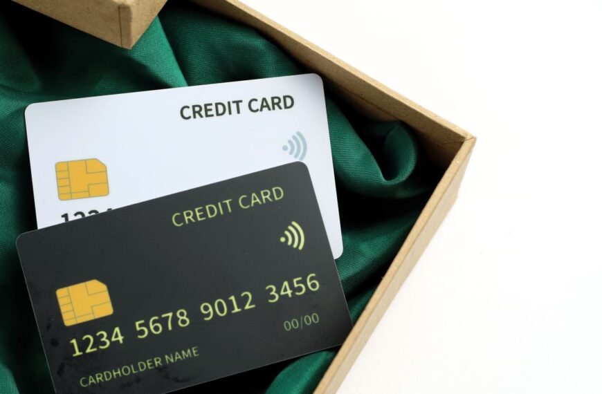 Burgopak designs dual-slide bank card packaging for Emerge