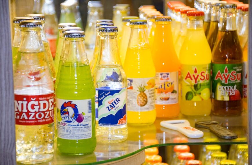 UK opens trade investigations into glass from China and Turkey