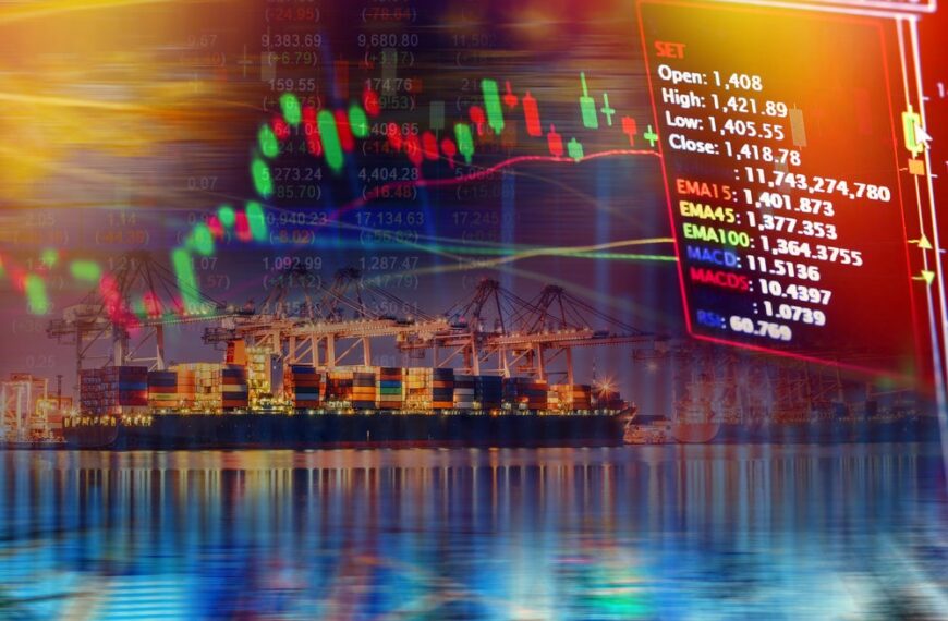 Packaging stocks fall as Iran war drives energy costs
