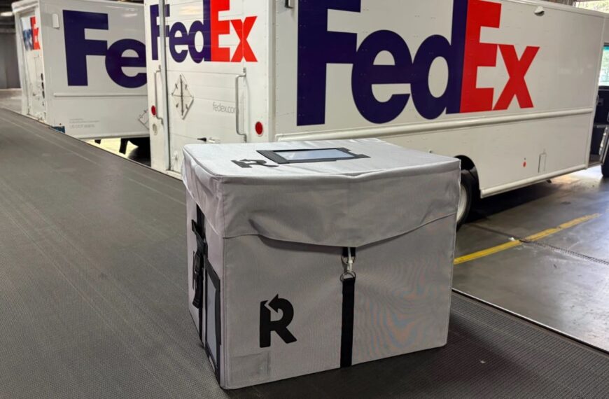 FedEx partners with Returnity to introduce reusable boxes for B2B shipping