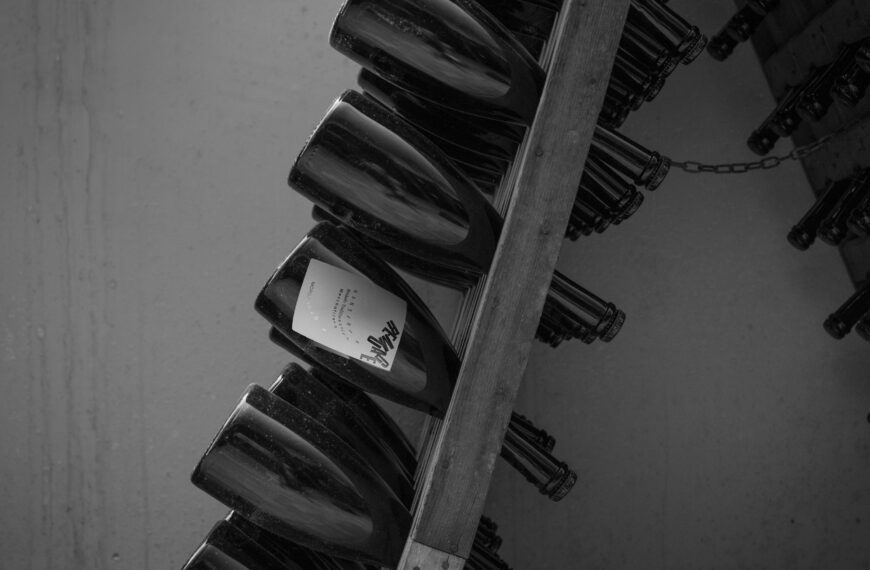 Remuage’s Wine Bottle Spills Its Typography All Over the Place